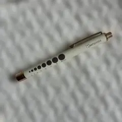 新品未使用　メディカルペンライト　瞳孔計