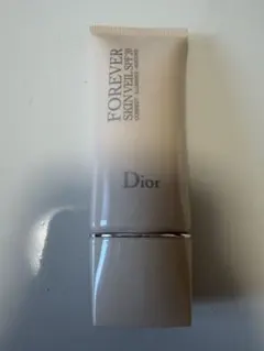Dior ディオールスキン フォーエヴァー スキン ヴェール 001のサムネイル