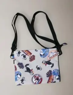 KARL HELMUT ペンギン柄 サコッシュ ショルダーバッグのサムネイル