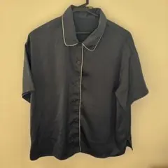 UNIQLO パジャマ 半袖シャツ ダークグレー Lサイズ　上下セット　サテン
