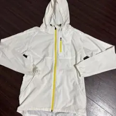 UNDER ARMOUR ホワイトジャケット