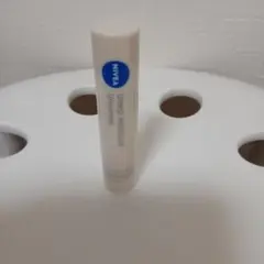 NIVEA Deep Moisture Unscented リップクリームのサムネイル