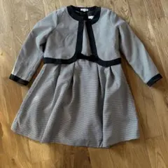 ボレロとワンピースのアンサンブルスーツ