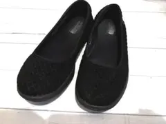 スケッチャーズ　ブラック キルティング スリッポン