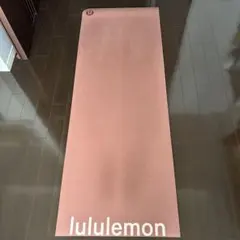 lululemon ヨガマット ピンクのサムネイル