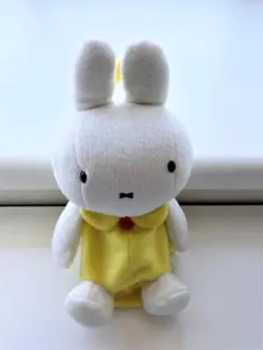 ミッフィー ぬいぐるみ ミニバッグ 子供用 白 チャック付 小物入れ ふわふわ