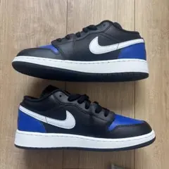 Nike Air Jordan 1 Low 青黒白　23.5