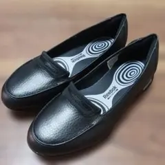 3173【未使用】Reebokeasytone　レザー　23