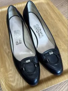 ✴︎Salvatore Ferragamo ブラックパンプス　24.5-25cm