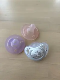 PHILIPS AVENT Soothie 2個 NUK 1個 計3個