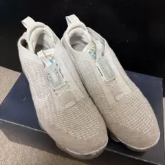 NIKE AIR VAPORMAX 2020 FK CJ6740-100のサムネイル