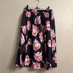 セシルマクビー　花柄スカートのサムネイル