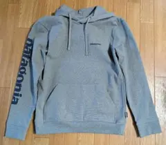 patagonia パーカー グレー Ｓサイズ