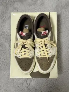 Travis Scott × Nike Air Jordan 1 Low OG