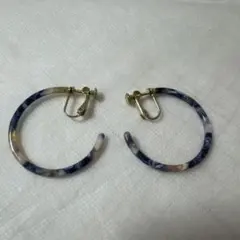 マーブル柄 フープイヤリング ゴールドカラー