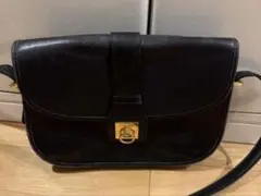 CELINE ブラックレザーショルダーバッグのサムネイル