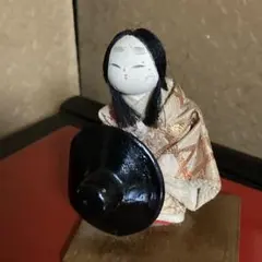 伝統的な日本人形 (レトロ)