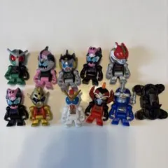 仮面ライダー デフォルメフィギュア まとめ売りのサムネイル
