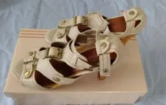 NUOVOのサンダル 本革 堅押しレザー ヌォーボ ヒール アイボリー