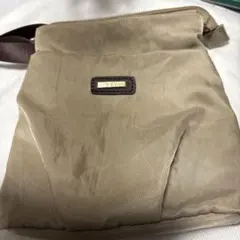 B.N.V. ベージュ サコッシュ