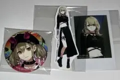 プロセカ　小豆沢　こはね　缶バッジ　ZOZOTOWN ステッカー　チェキ