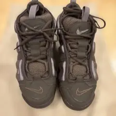 シューキーパー付きAIR MORE UPTEMPO LOW FZ3055-200