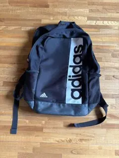 adidas 黒 リュック・バックパック
