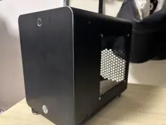eGPU BOX AKiTiO Node（500W） Thunderbolt 3 - メルカリ