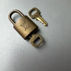 Item thumbnail for item f4dfcaf2-3ab7-4330-88fd-fe0b35eb215c