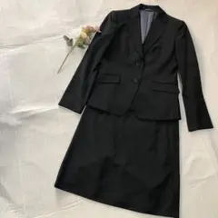 極美品J.PRESS スカートスーツ 黒 ビジネス 9号