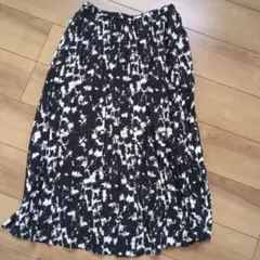 【UNIQLO】フレアスカート 黒/白 Lサイズ