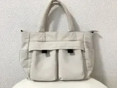 アフタヌーンティーリビング　アウトポケットショルダーバッグ　オフホワイトのサムネイル