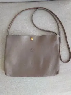 IL BISONTE イルビゾンテ　クロスボディバッグ　グレー
