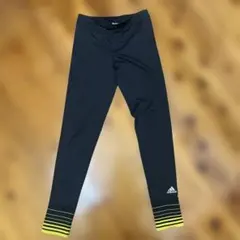adidas 黒 ストライプ タイツ