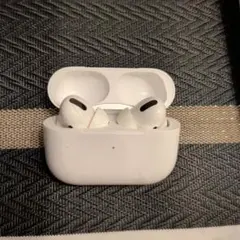 AirPods Pro ワイヤレスイヤホン 本体【おまけケース付】