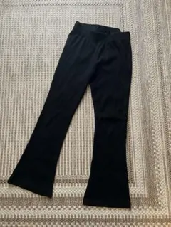 キッズフレアパンツ　160センチ　新品