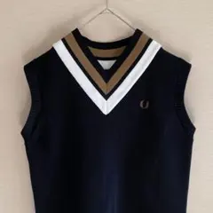 2025年最新】fred perry ベストの人気アイテム - メルカリ