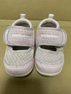 ニューバランス　ベビー　シューズ　スニーカー　12 ピンク　女の子