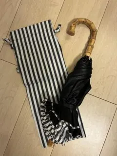 サンバリア100 折りたたみ日傘 竹2段折り フリル 白黒ストライプ 袋付