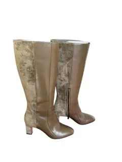 サルヴァトーレフェラガモ　カーキベージュセミロングブーツ