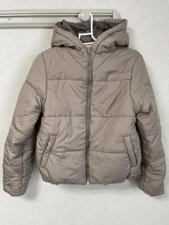 【新品】フード付き ダウンジャケット　Mサイズ 淡色　ブラウン系