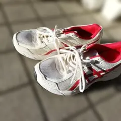 ASICS　 TSY502ランニングシューズ ホワイト/レッド
