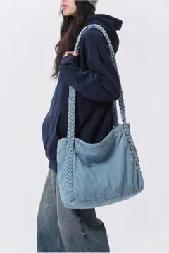 Item thumbnail for item 22408afd-260a-47cb-879a-e3765bd00ae9