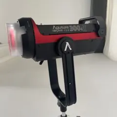 簡単セットで明るい照明！Aputure LS C300d II Kit A Aputure LS C300D II LED Light | Henry's