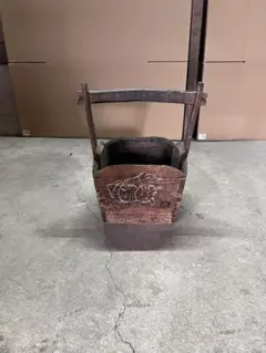 Item thumbnail for item 6f575c8f-fb9d-436a-8d8a-c33c0406fb5d