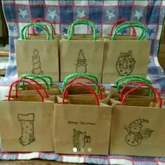 ミニ手提げ紙袋(クリスマス①)    １２枚セット