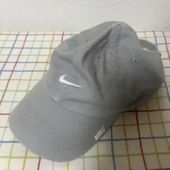 NIKE キャップ グレー ロゴ刺繍