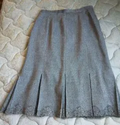 【SALE！】裾レース　ウールプリーツスカート　13号