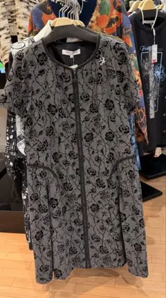 半額セール、Super Beauty 大人気花柄 ワンピース 44