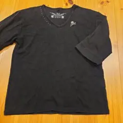 DAYMOON Vネック Tシャツ スカル刺繍 ラインストーン
